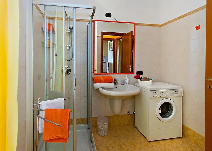 Miki House Апартаменти Бергамо