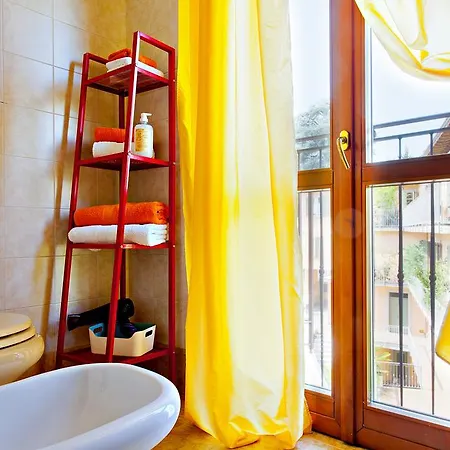 Apartament Miki House *